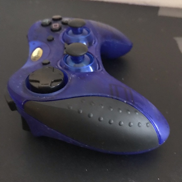 Mad Catz PlayStation 2 Wireless Controller - Picture 3 of 4